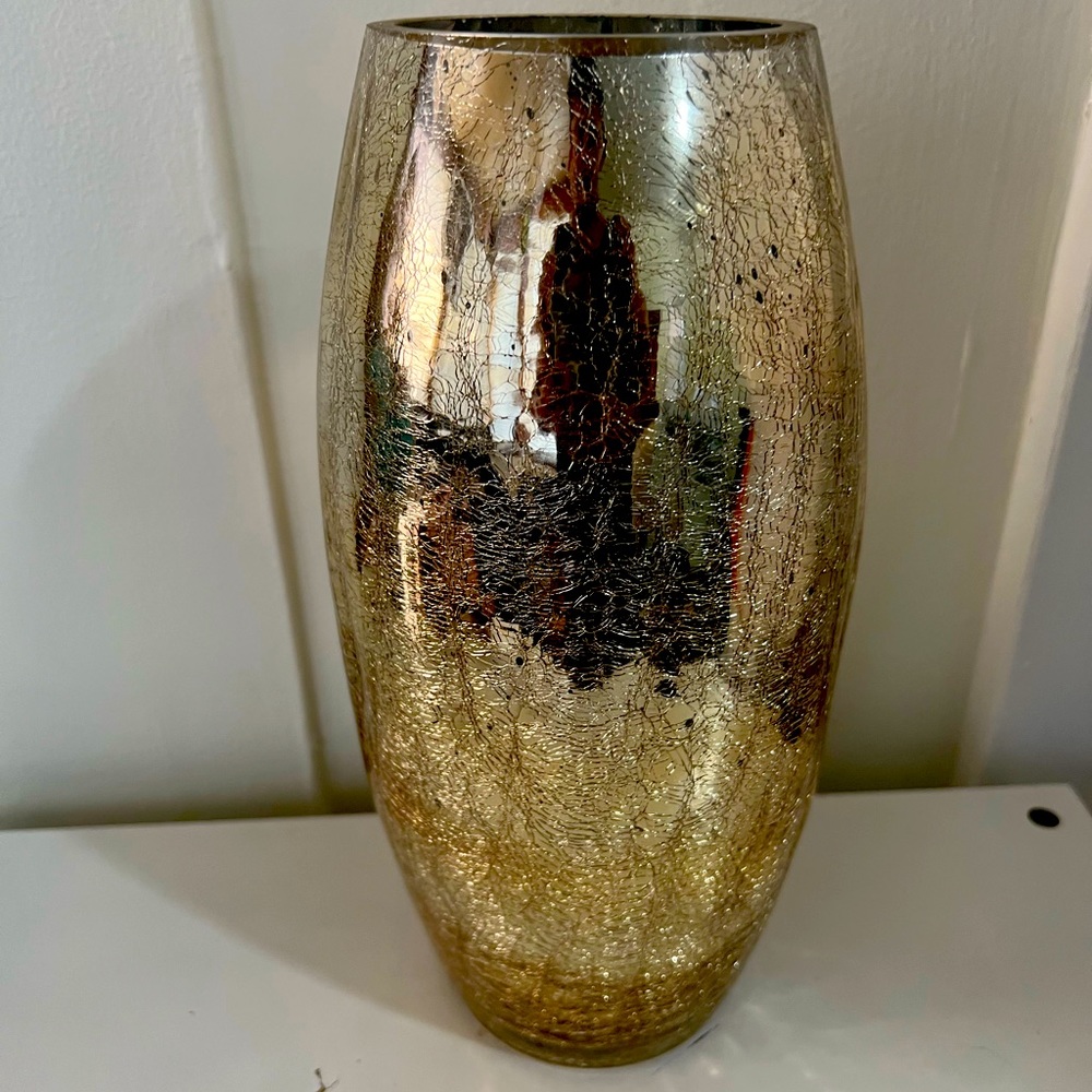 Gold vessel